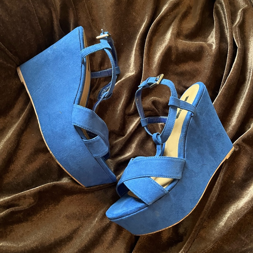 Forever 21 Royal Blue platform wedge sandals, Size 8, 4.5”heel. Great condition.